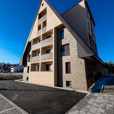 Sisarka * Дивчибаре