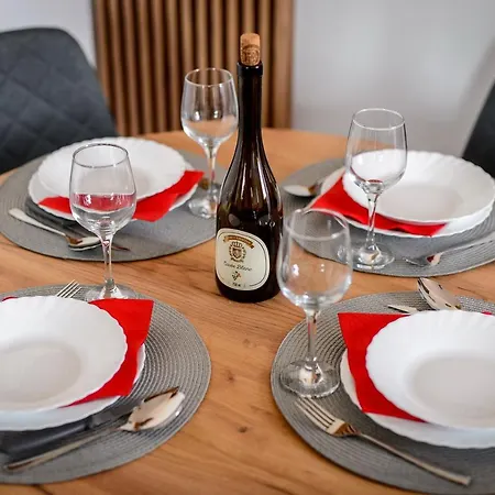 Sisarka * Дивчибаре